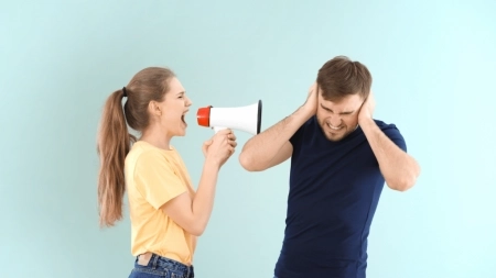 غر زدن در رابطه: کی و کِی؟ چی و چرا؟